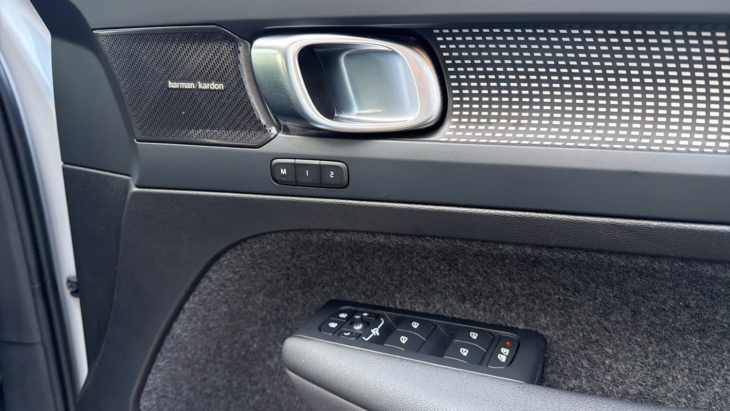 Used Volvo XC40 2024 for sale - 77459613: Photo 29