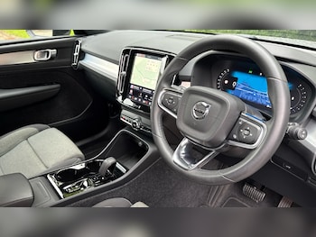 Used Volvo XC40 2024 for sale - 78701432: Photo