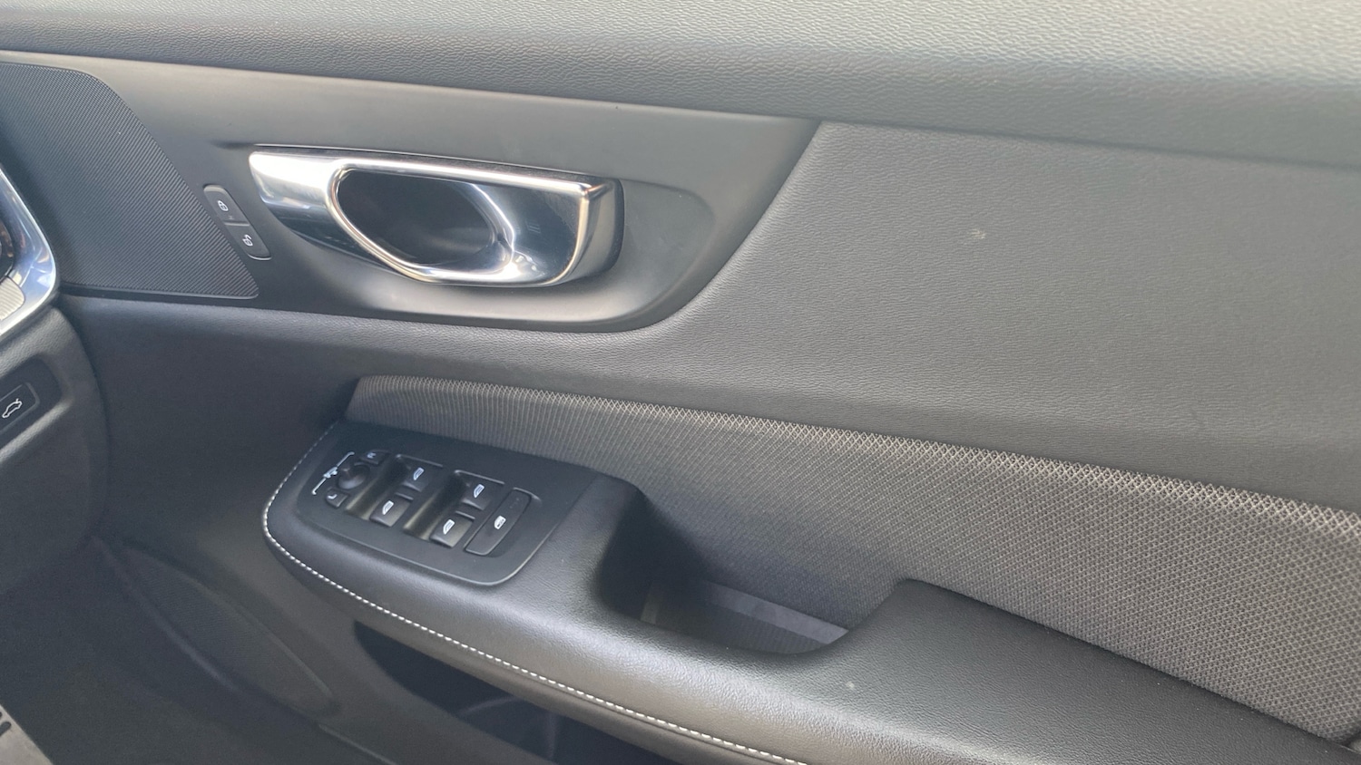 Used Volvo V60 2021 for sale - 76653283: Photo 15