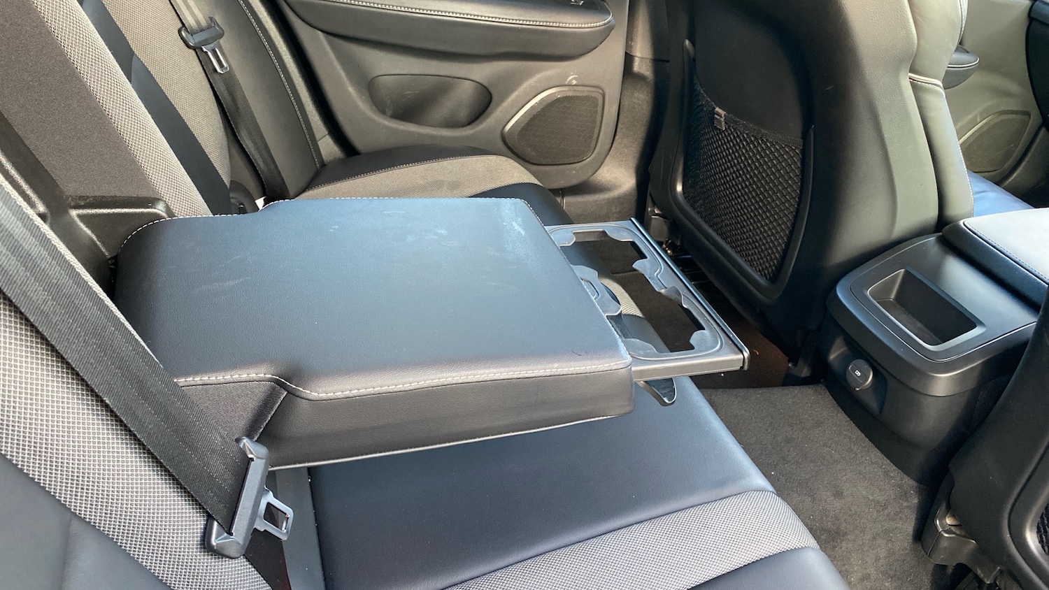 Used Volvo V60 2021 for sale - 76653283: Photo 26