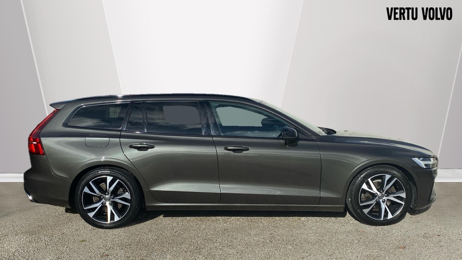 Used Volvo V60 2021 for sale - 76653283: Photo 3