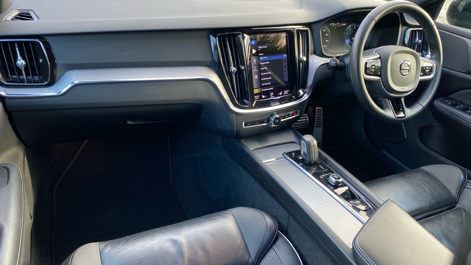 Used Volvo V60 2021 for sale - 76653283: Photo 4