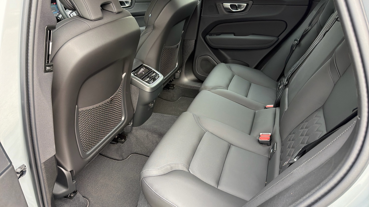 Used Volvo XC60 2025 for sale - 76653329: Photo 10