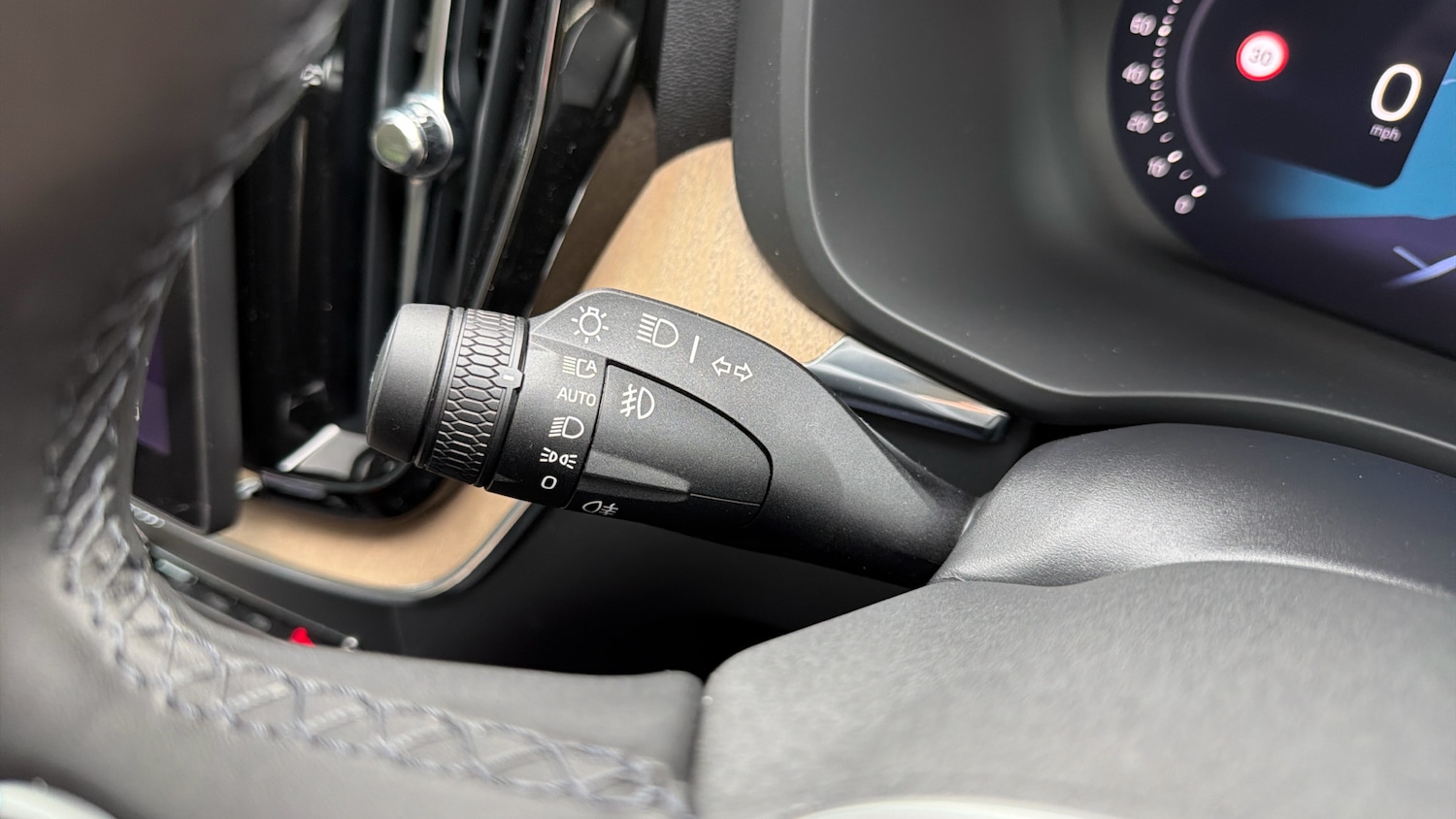 Used Volvo XC60 2025 for sale - 76653329: Photo 24