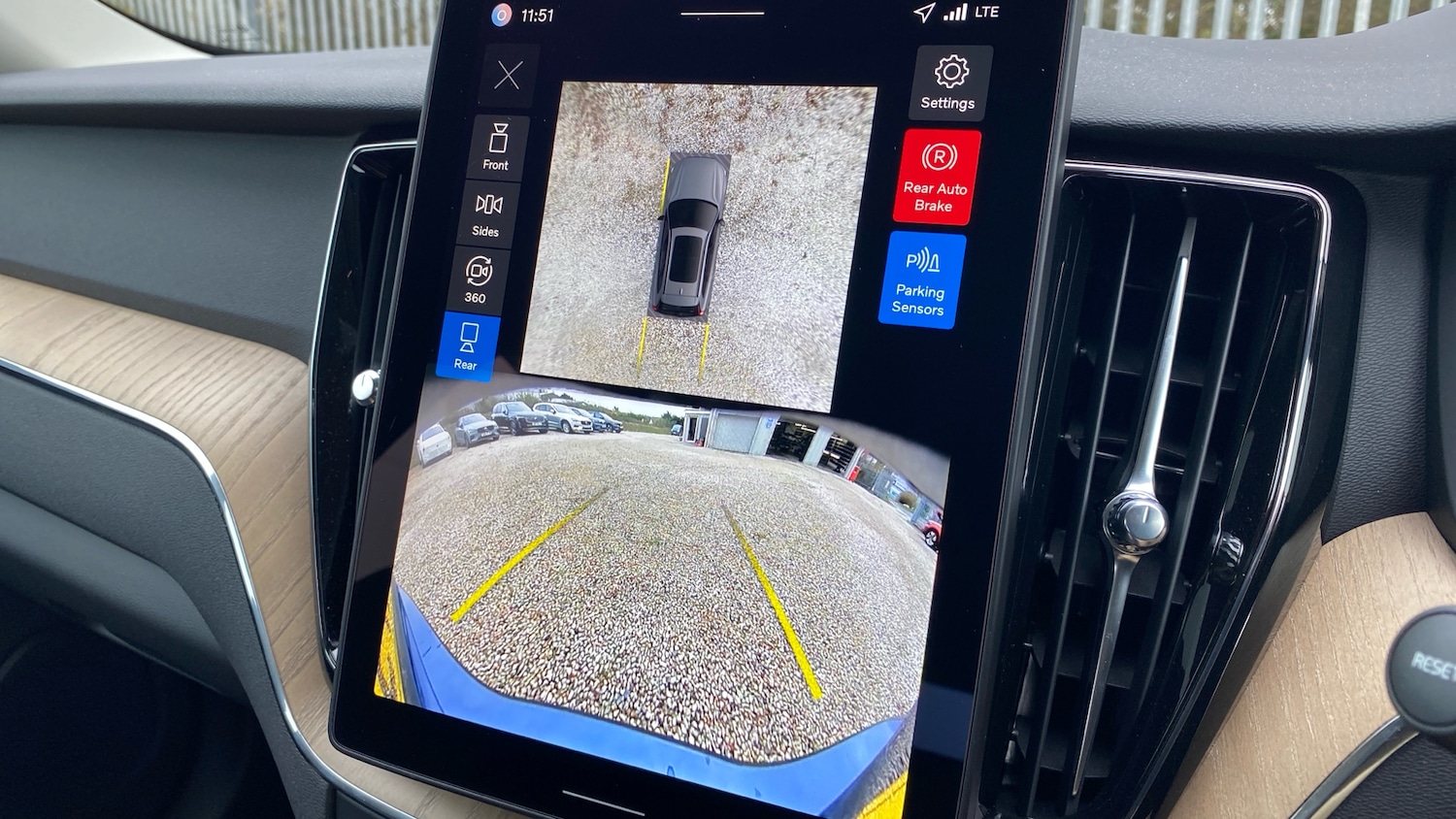 Used Volvo XC60 2025 for sale - 76653324: Photo 18