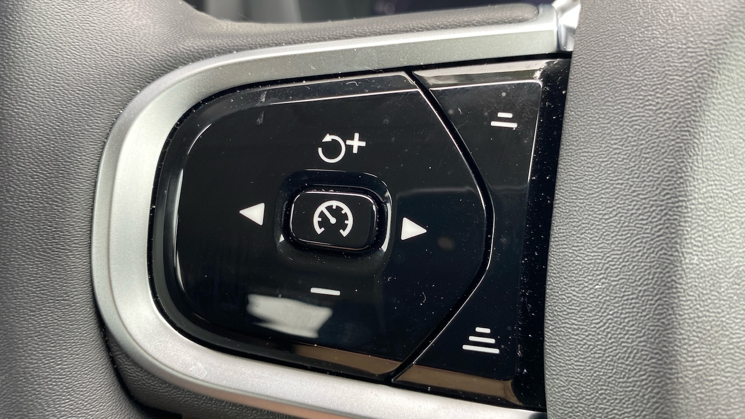 Used Volvo XC60 2025 for sale - 76653324: Photo 20