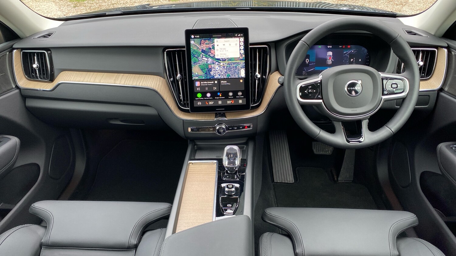 Used Volvo XC60 2025 for sale - 76653324: Photo 5