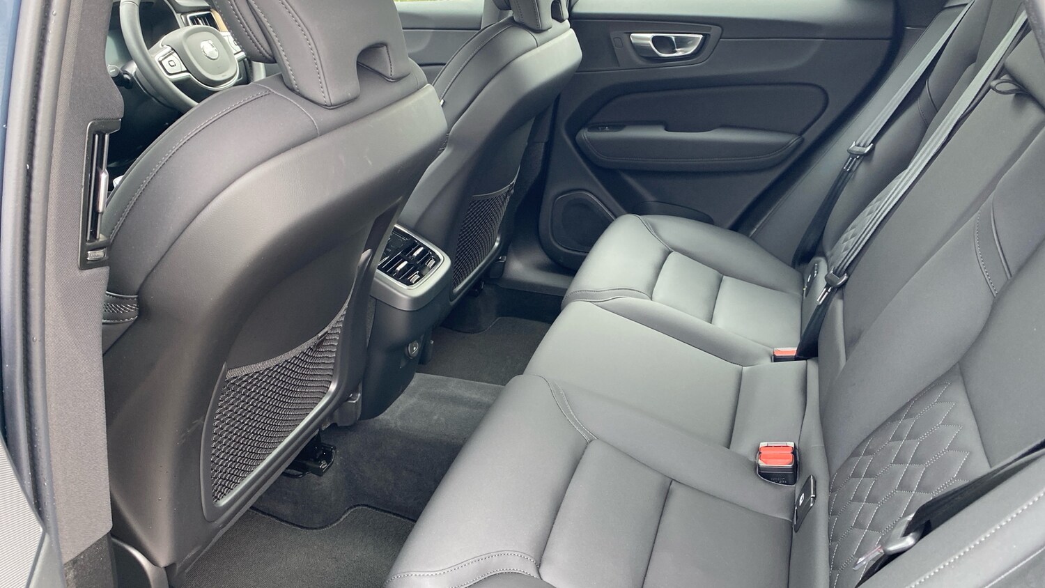 Used Volvo XC60 2025 for sale - 76653324: Photo 6