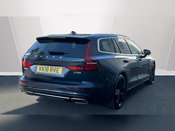 Used Volvo V60 2018 for sale - 79418345: Photo