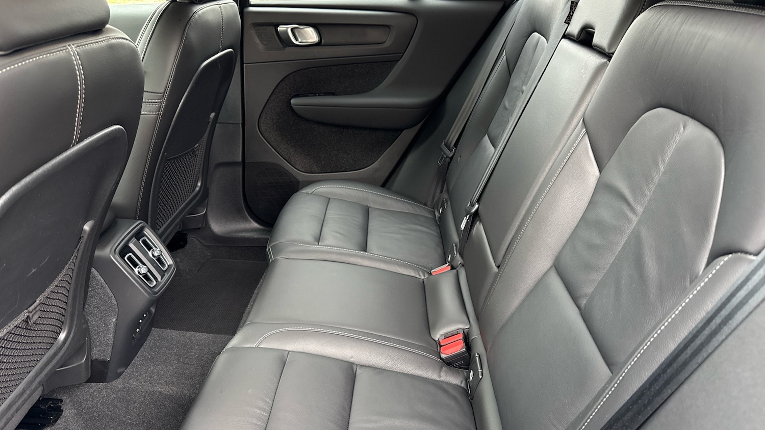 Used Volvo XC40 2023 for sale - 75962266: Photo 10