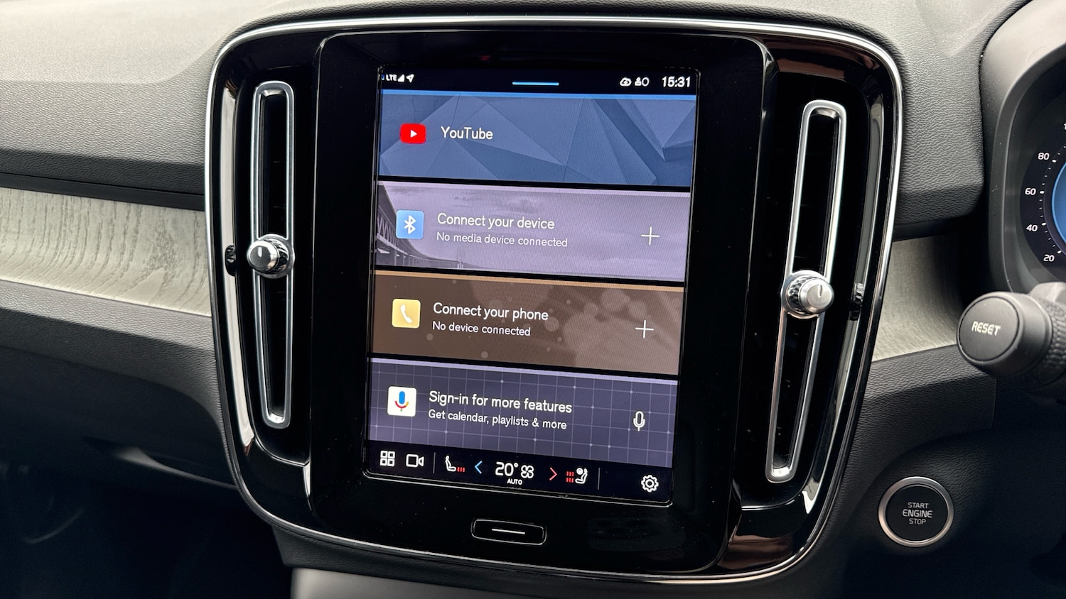 Used Volvo XC40 2023 for sale - 75962266: Photo 29