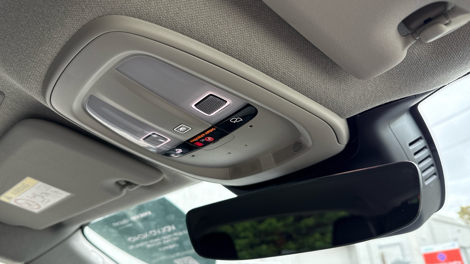 Used Volvo XC40 2023 for sale - 75962266: Photo 39