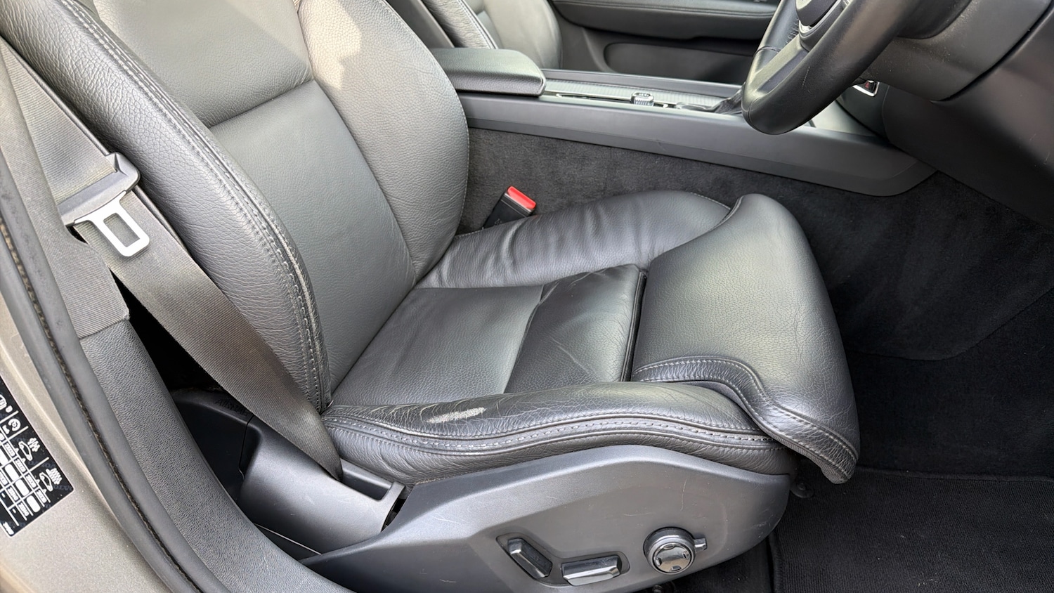 Used Volvo V60 2020 for sale - 77555784: Photo 30