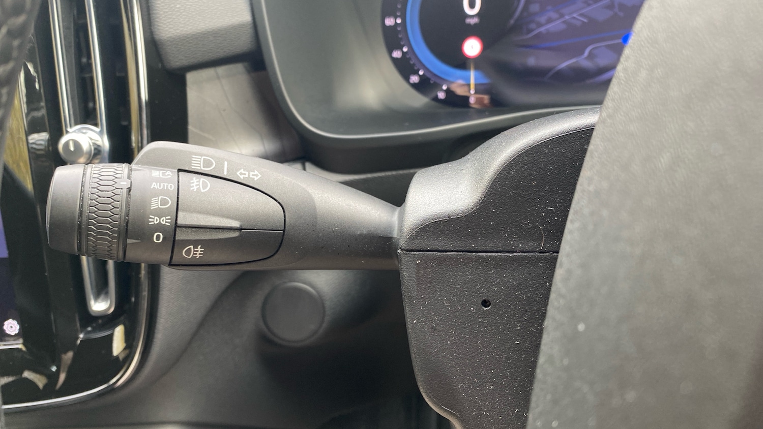 Used Volvo XC40 2022 for sale - 77325959: Photo 18