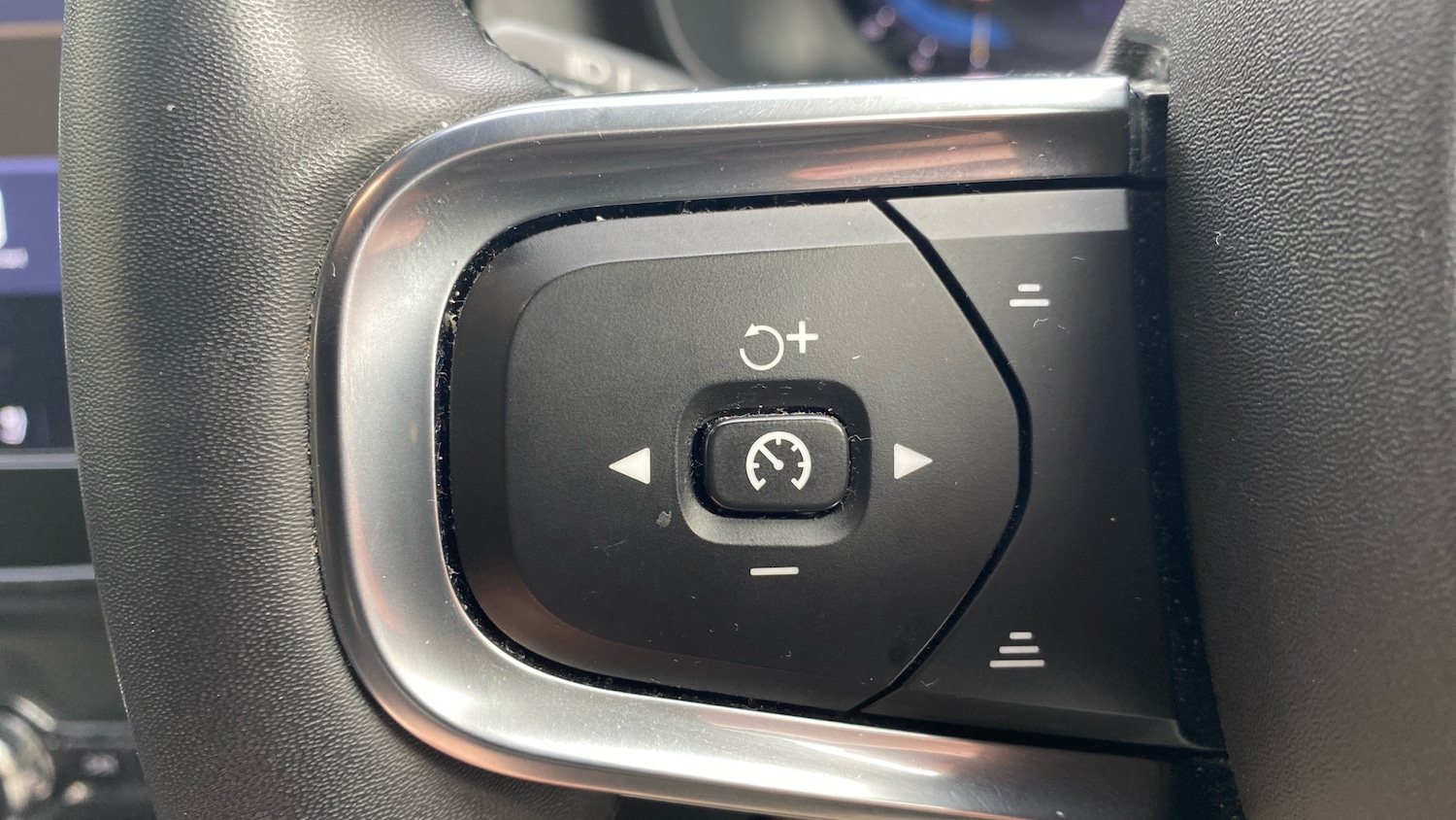 Used Volvo XC40 2022 for sale - 77325959: Photo 19