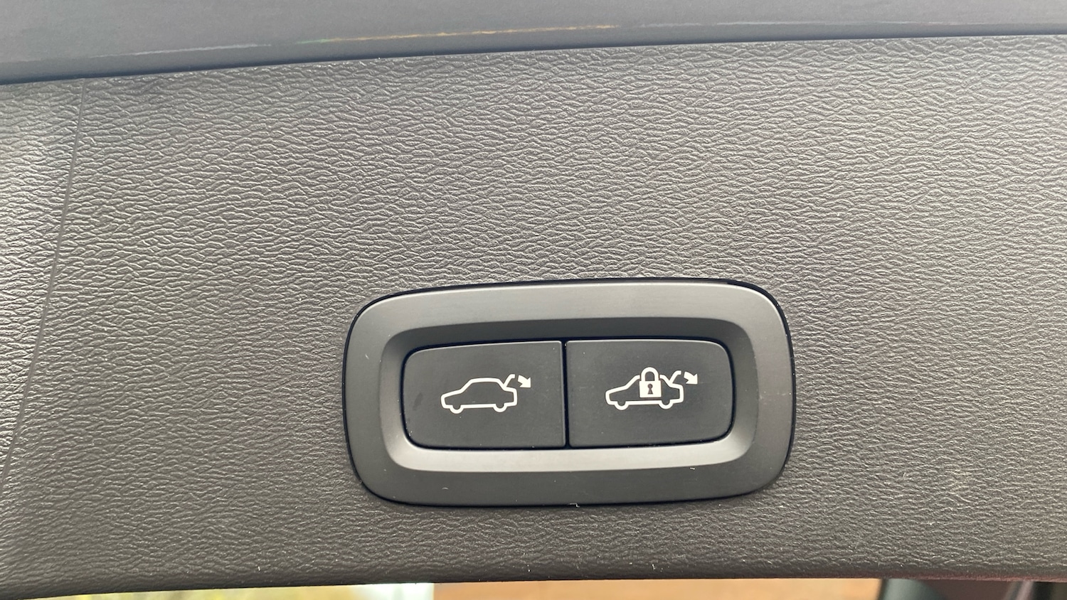 Used Volvo XC40 2022 for sale - 77325959: Photo 30