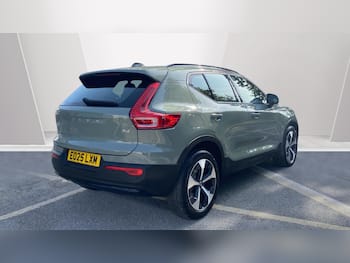 Used Volvo XC40 2025 for sale - 79582188: Photo