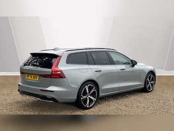 Used Volvo V60 2025 for sale - 77392549: Photo