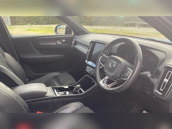 Used Volvo XC40 2019 for sale - 76712309: Photo