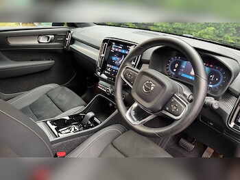 Used Volvo XC40 2024 for sale - 77082172: Photo