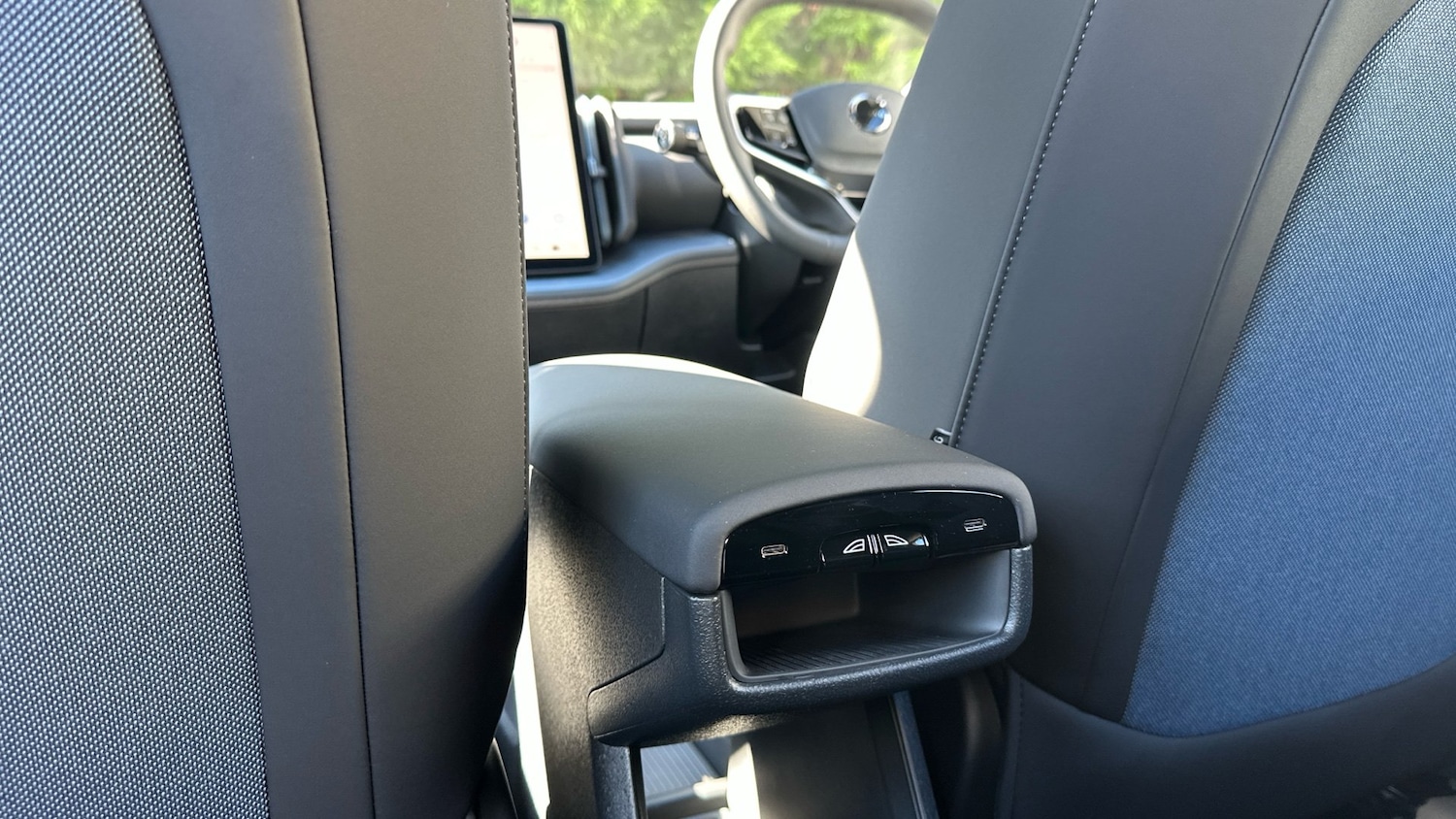 Used Volvo EX30 2025 for sale - 76653278: Photo 40