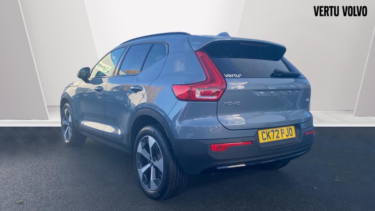 Used Volvo XC40 2022 for sale - 76653274: Photo 2