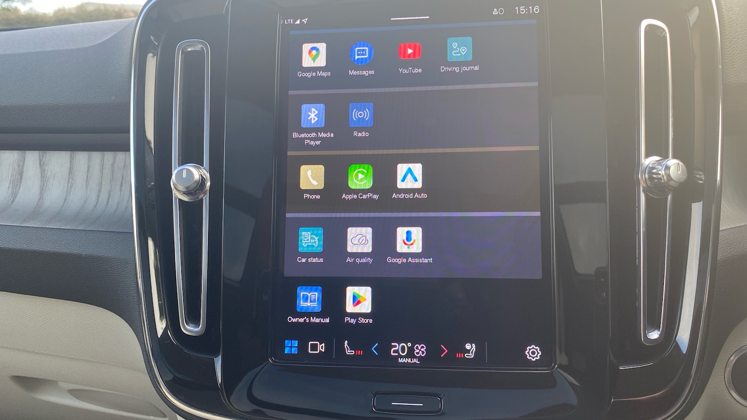 Used Volvo XC40 2022 for sale - 76653274: Photo 42