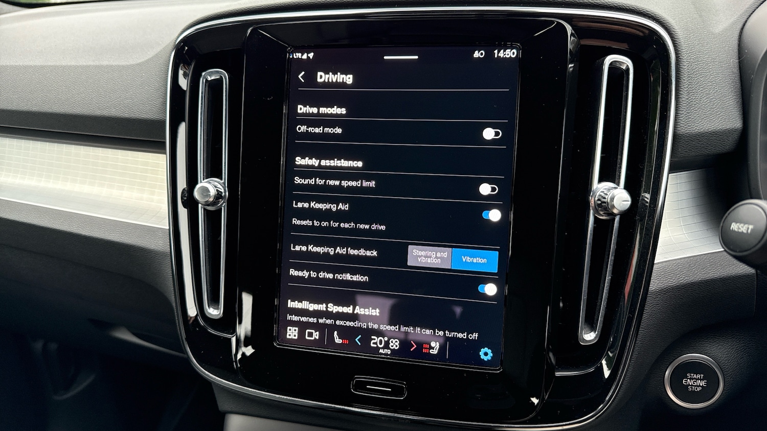 Used Volvo XC40 2024 for sale - 77312190: Photo 17