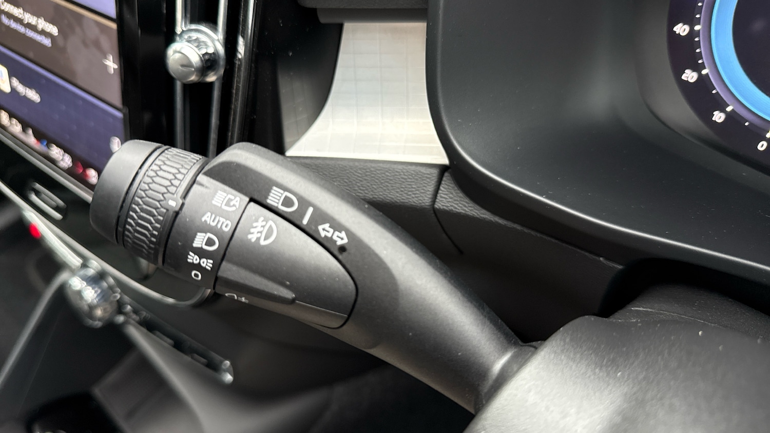 Used Volvo XC40 2024 for sale - 77312190: Photo 20