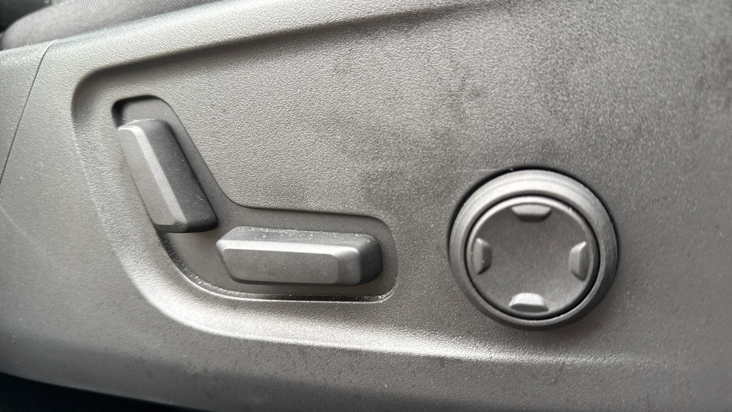 Used Volvo XC40 2024 for sale - 77312190: Photo 30