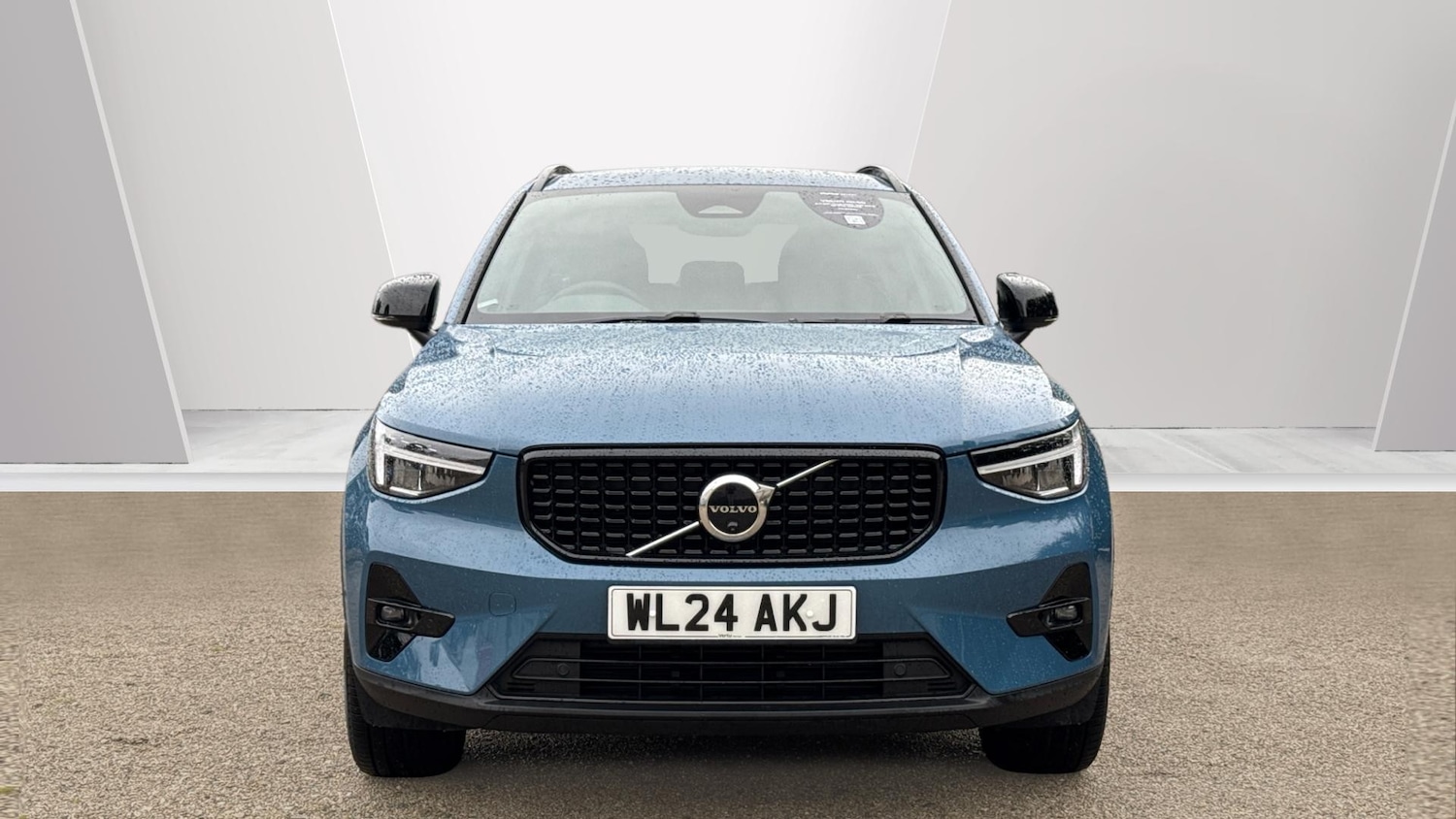 Used Volvo XC40 2024 for sale - 77312190: Photo 8