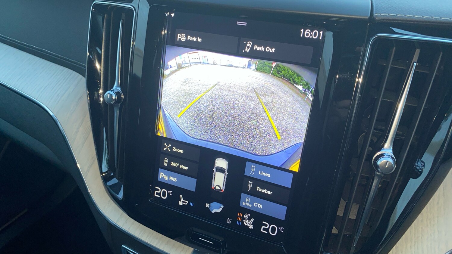 Used Volvo XC60 2020 for sale - 76653244: Photo 17