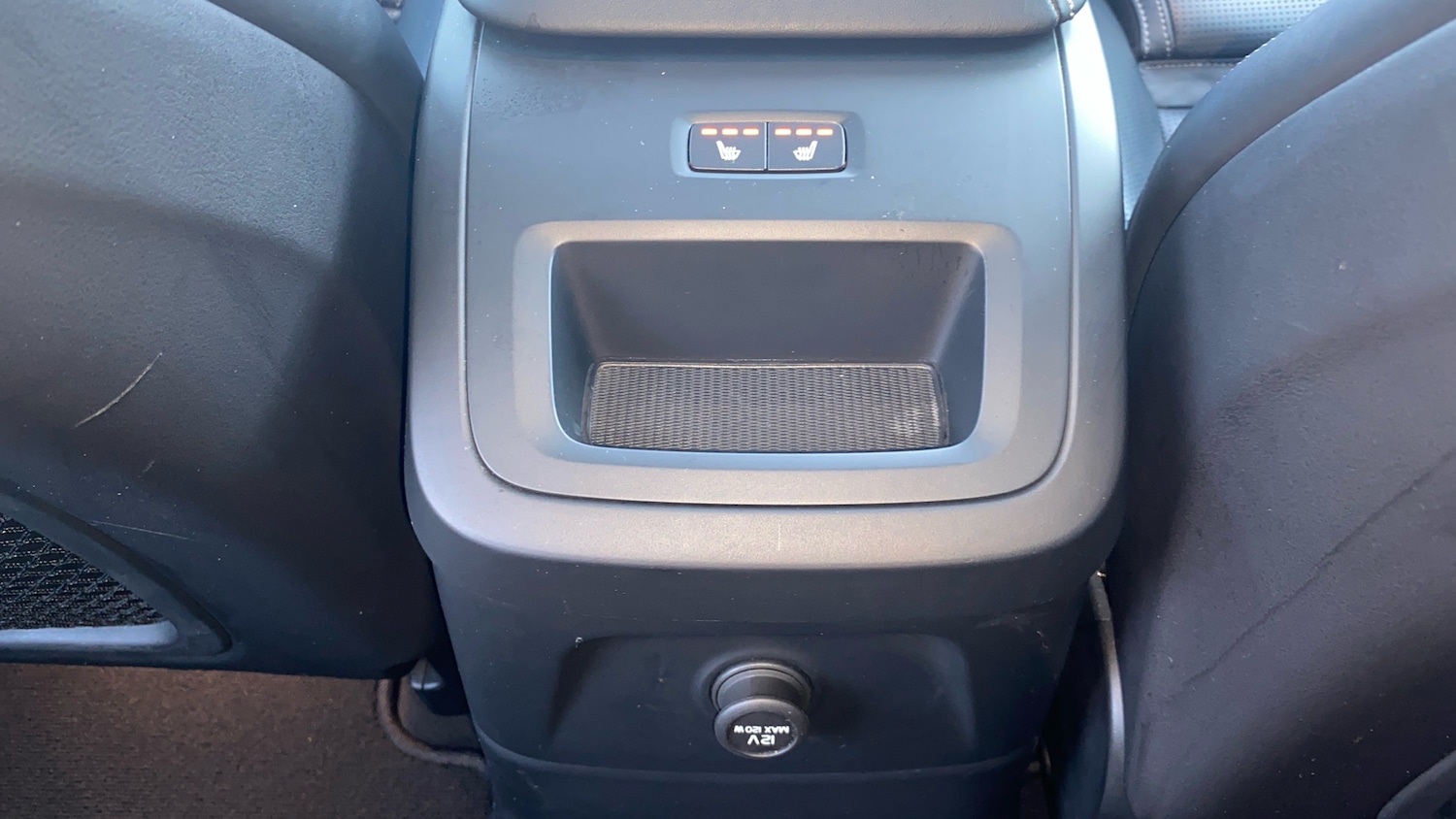 Used Volvo XC60 2020 for sale - 76653244: Photo 32