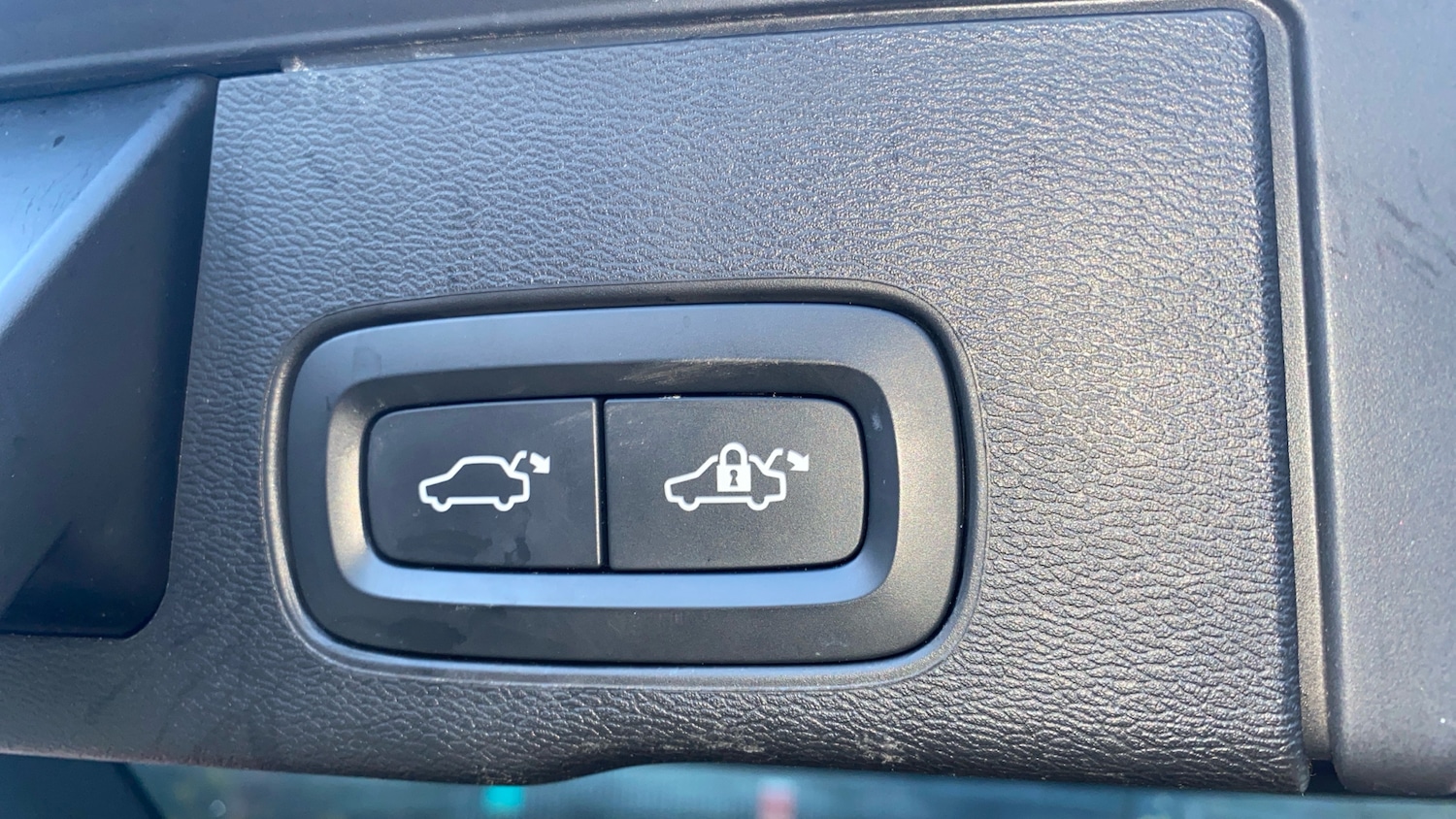 Used Volvo XC60 2020 for sale - 76653244: Photo 35