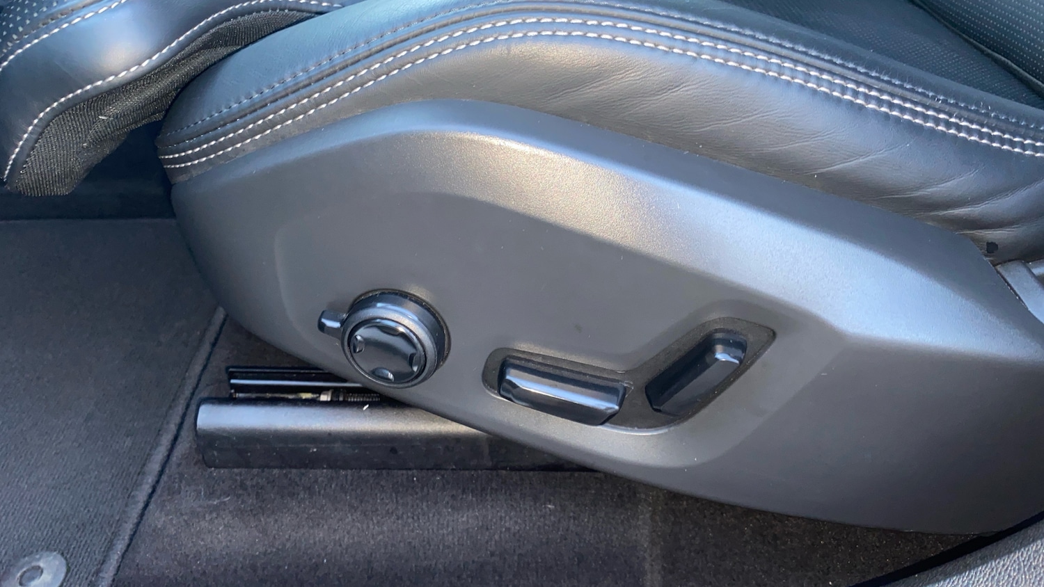 Used Volvo XC60 2020 for sale - 76653244: Photo 37