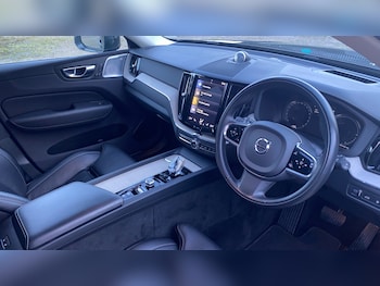 Used Volvo XC60 2020 for sale - 76653244: Photo
