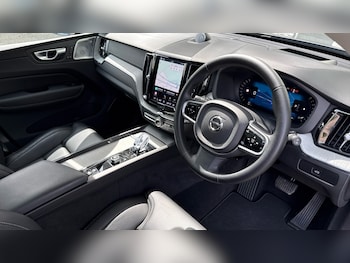 Used Volvo XC60 2025 for sale - 78554184: Photo