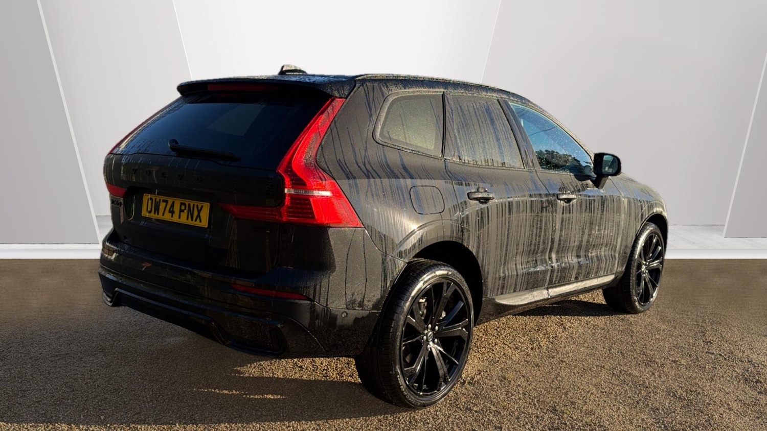 Used Volvo XC60 2025 for sale - 77113263: Photo 2