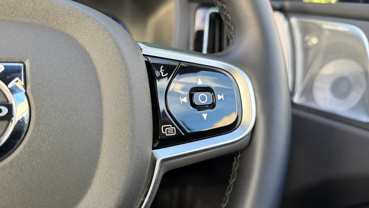 Used Volvo XC60 2025 for sale - 77113263: Photo 22