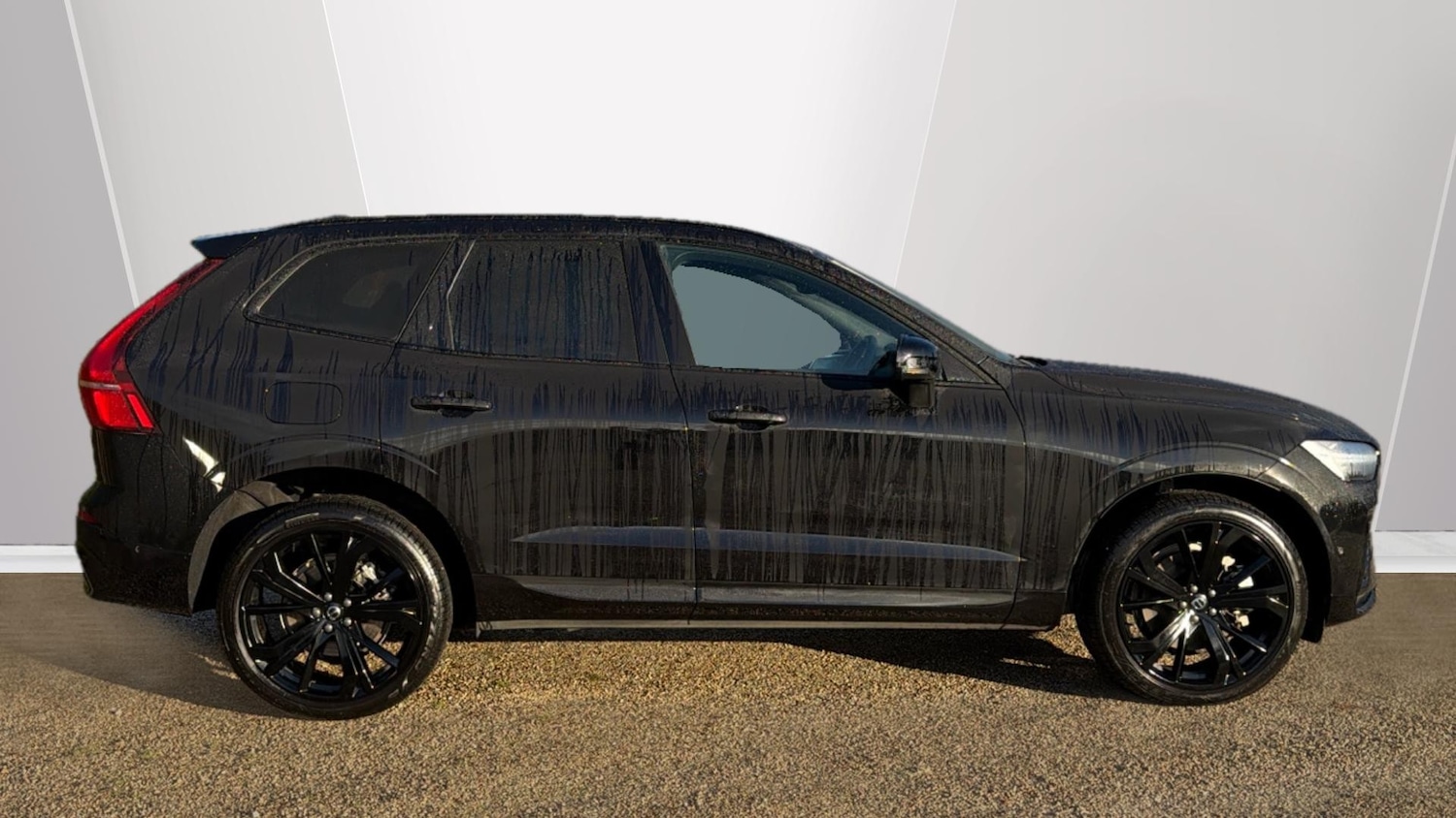 Used Volvo XC60 2025 for sale - 77113263: Photo 3