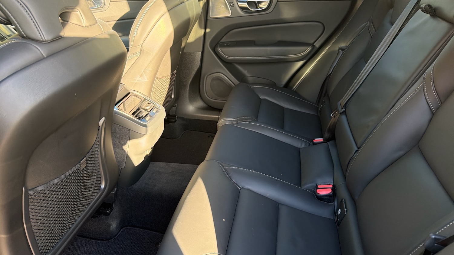 Used Volvo XC60 2025 for sale - 77113263: Photo 33