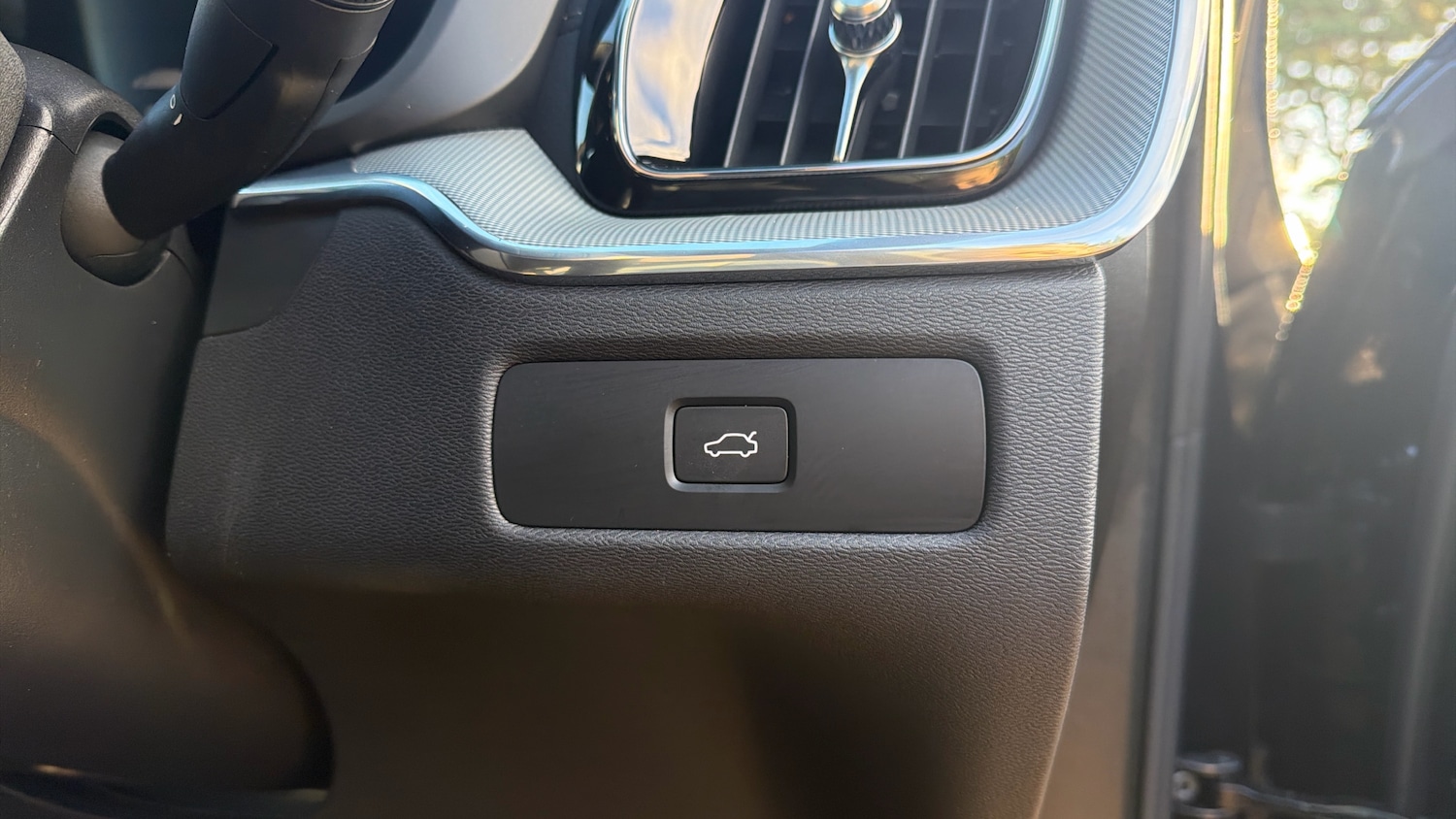 Used Volvo XC60 2025 for sale - 77113263: Photo 35