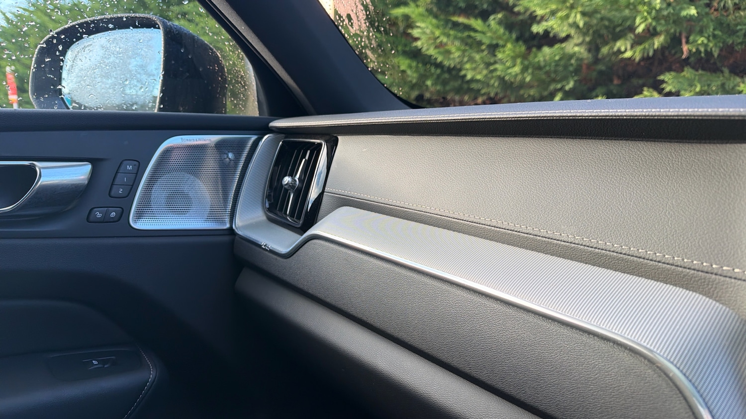 Used Volvo XC60 2025 for sale - 77113263: Photo 37