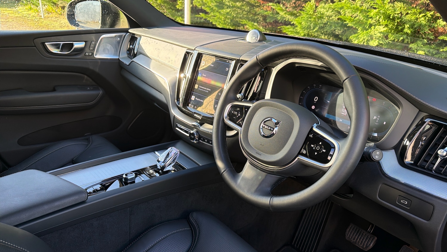 Used Volvo XC60 2025 for sale - 77113263: Photo 4