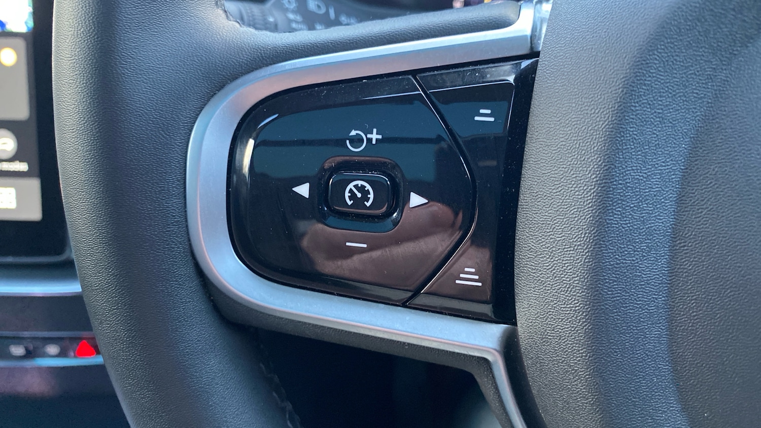 Used Volvo XC90 2025 for sale - 76821470: Photo 21