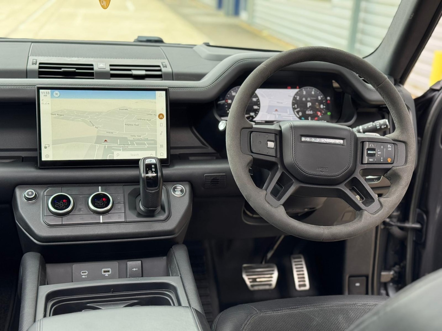 Used Land Rover Defender 2022 for sale - 77889226: Photo 11