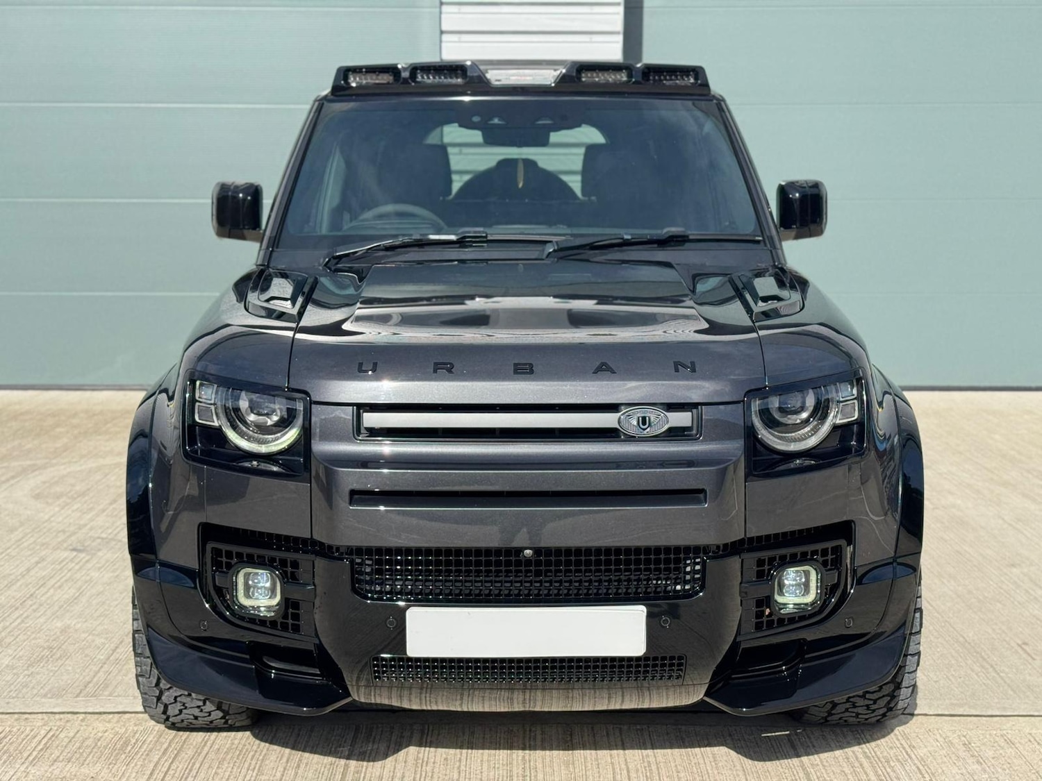 Used Land Rover Defender 2022 for sale - 77889226: Photo 2