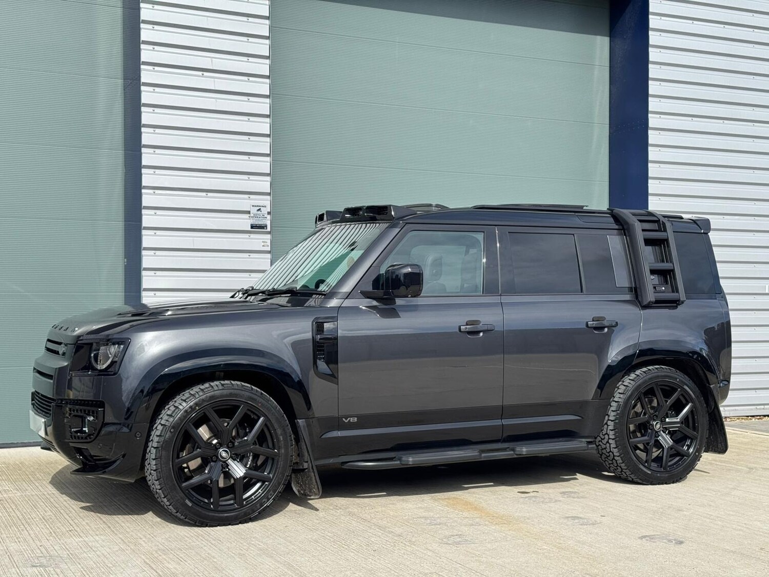 Used Land Rover Defender 2022 for sale - 77889226: Photo 25