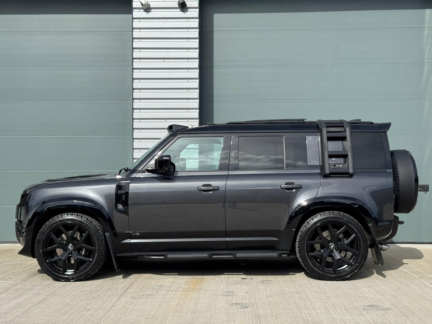 Used Land Rover Defender 2022 for sale - 77889226: Photo 26