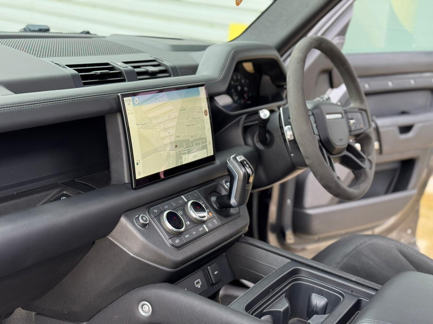 Used Land Rover Defender 2022 for sale - 77889226: Photo 31